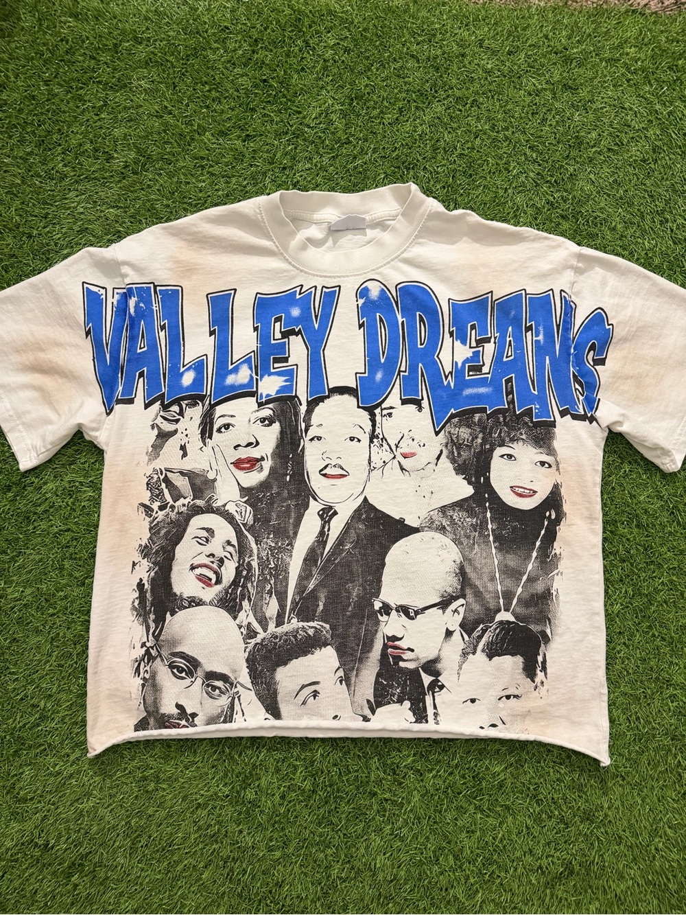 VALLEY DREAMS White Short Sleeve Graphic Tee size Large
